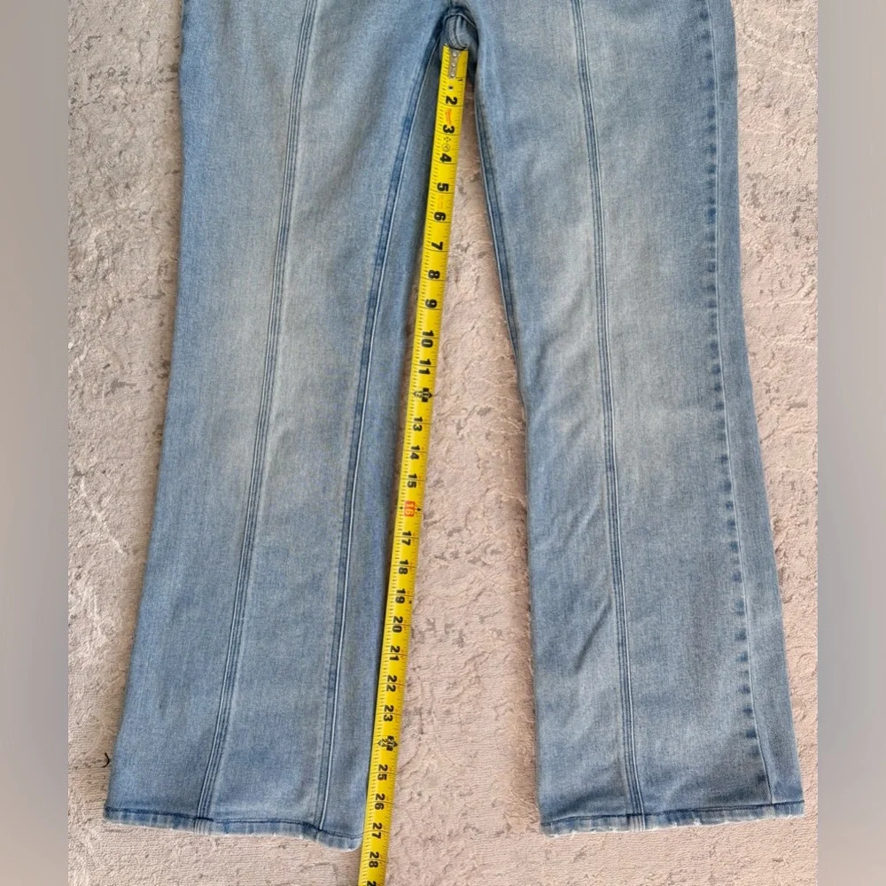 J McLaughlin Clearwater Jeans Womens 10 Lt Blue Pintuck Bootcut High Rise